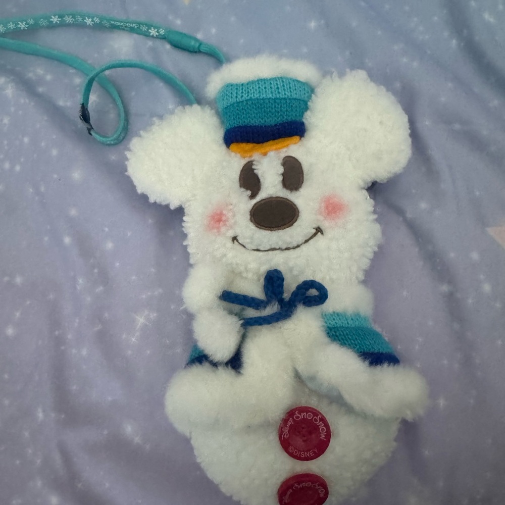 Tokyo Disney Resort Mickey snowman Plush Pouch Pass Case